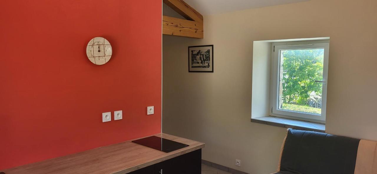 Maisonnette En Pierre Renovee Lamastre Luaran gambar