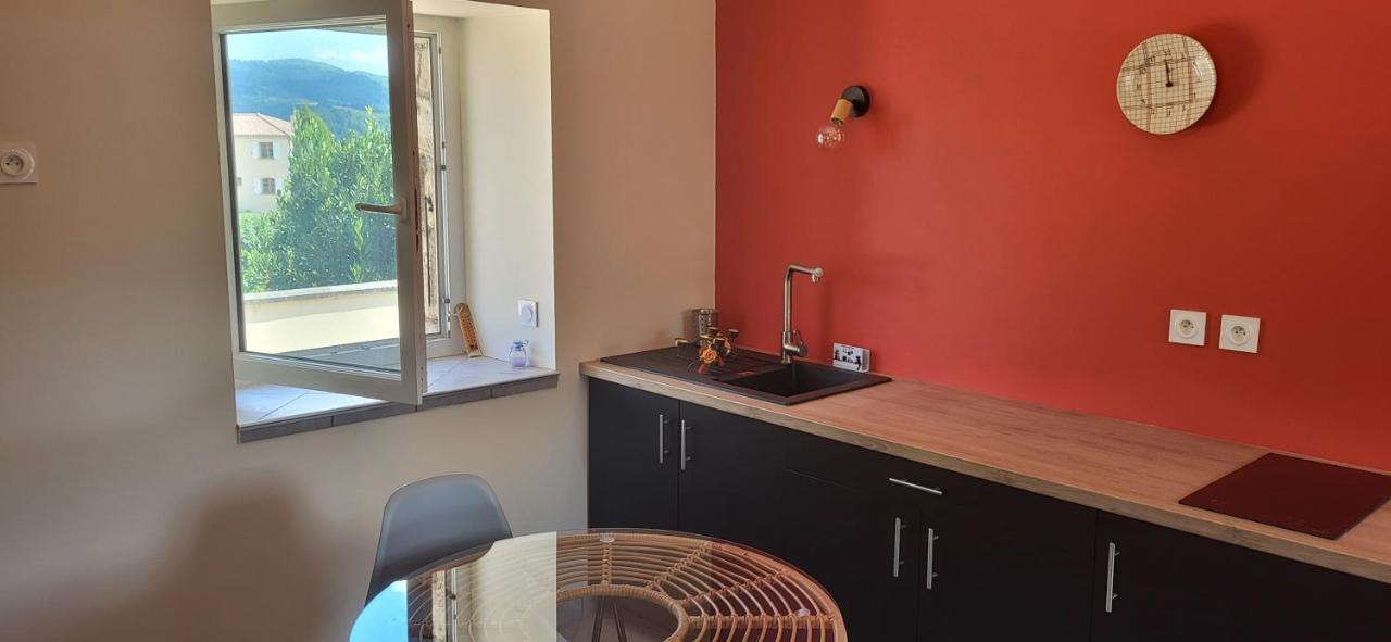Maisonnette En Pierre Renovee Lamastre Luaran gambar